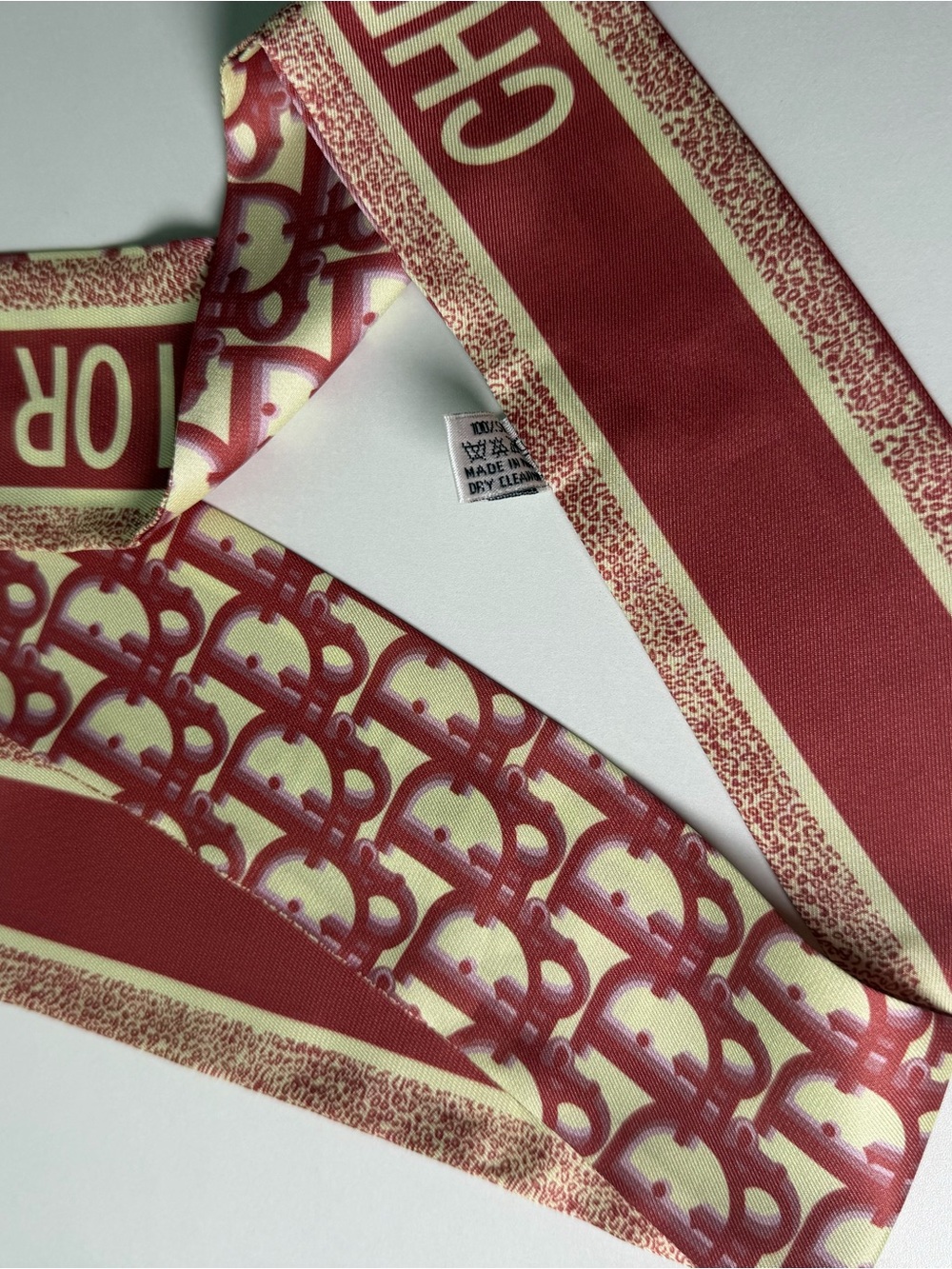 Dior Oblique Mitzah 
 Twilly Scarf